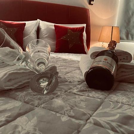 Skála Marión Zoe Boutique Suite מראה חיצוני תמונה